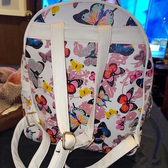 Butterfly Print Backpack - Picture 3 of 7
